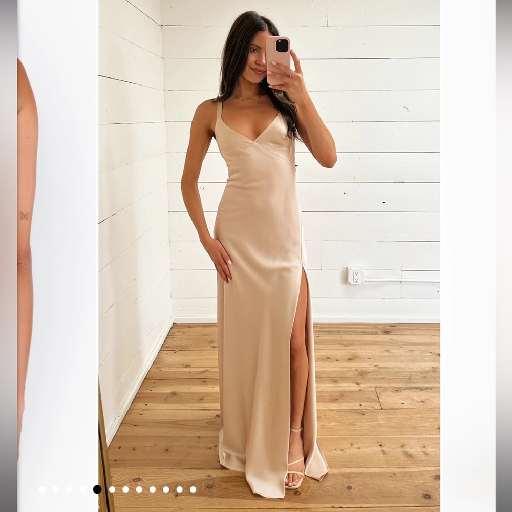 Show Me Your Mumu Anderson Maxi Dress Size Small in Champagne Luxe Satin